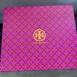 Tory Burch Chelsea Boot 10.5 Size