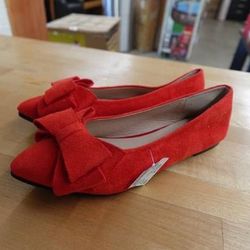 Stunner Women’s Bowknot Flower Pointed Toe Dress Flat – Red Women’s Size 7.5