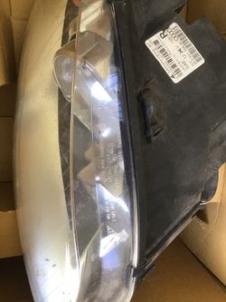 2007  Audi Headlight Assembly (2)Right And Left Side