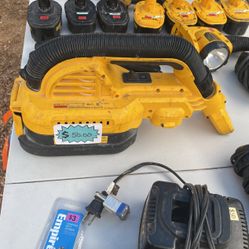 1/2 Gallon Cordless Wet Dry Vac