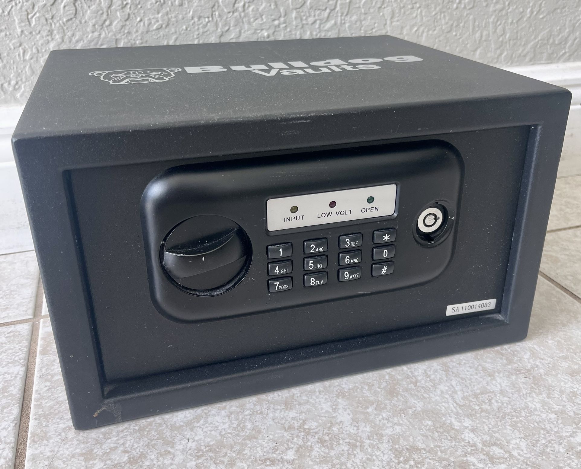 Bulldog Vaults Safe 