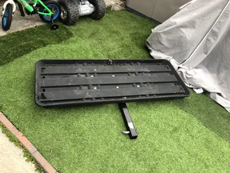 Cargo carrier