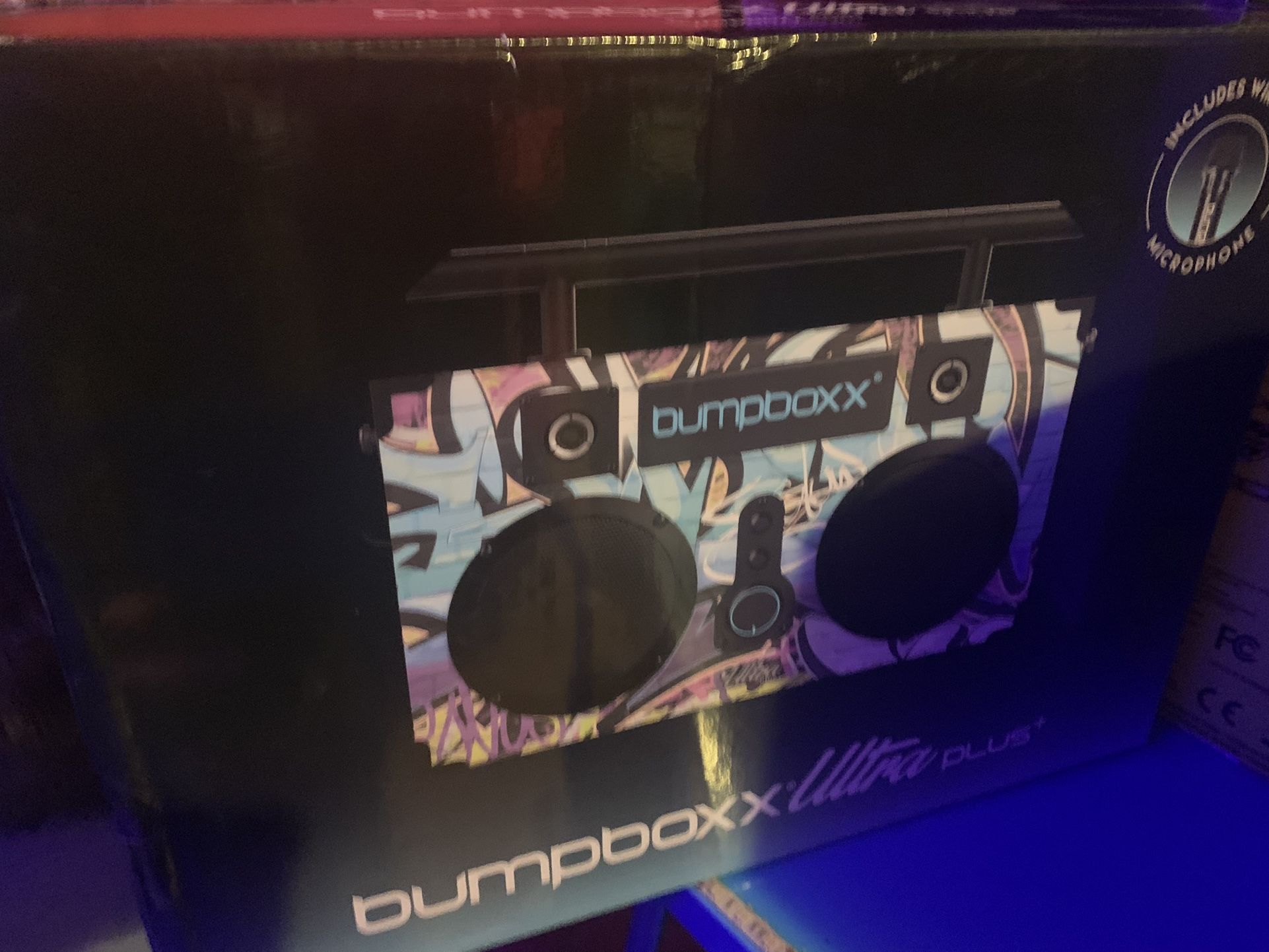 Bumpboxx Ultra Plus w/ Microphone Mint In Box Retro Stylish Blu Tooth Stereo
