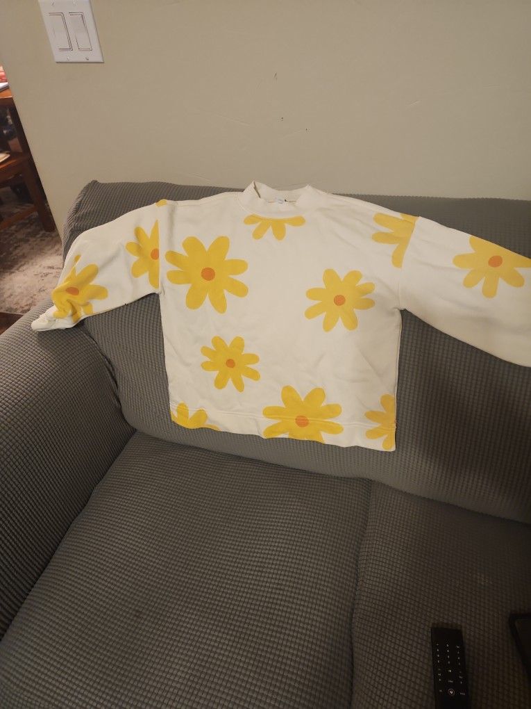 Old Navy Girls Sweaters - Yes Available