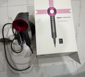 Dyson Supersonic Hair Dryer with Accessories - Fuchsia