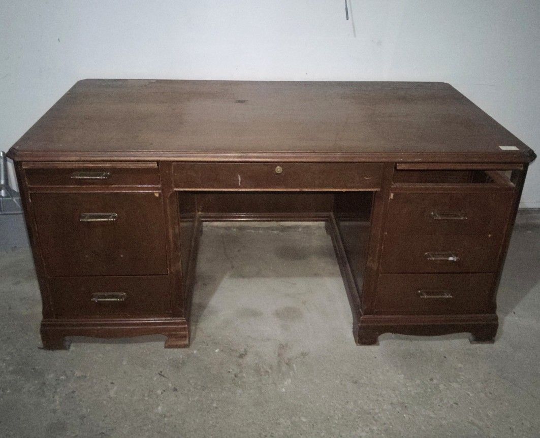 FREE! Large Wood Clemco Desk