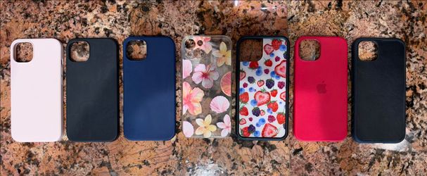 Lot of iPhone 13 cases