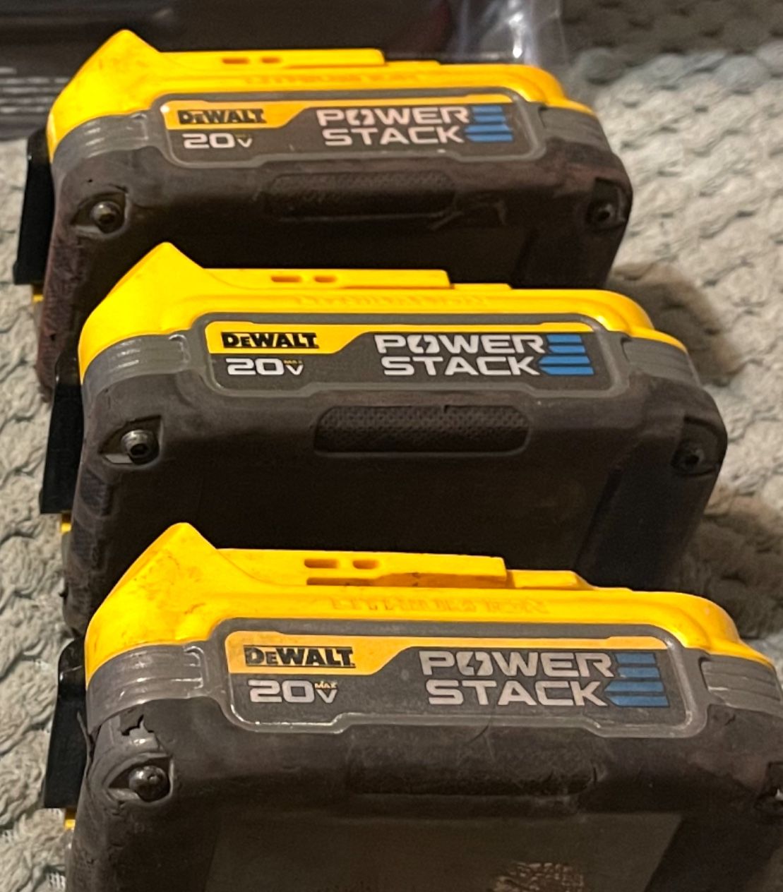 3 powerstack Dewalt Batteries