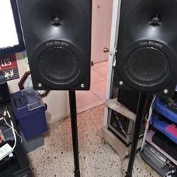 PROSTUDIO SPEAKER. MODEL S104 CRY-3PC. 100WATTS MAX.  WITH STAND