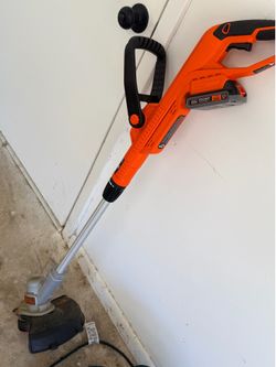 Wireless weed eater