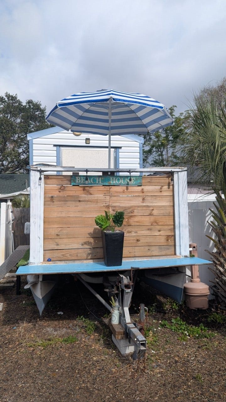 Tiny House/Boat House