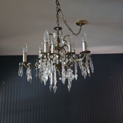Antique Chandalire 