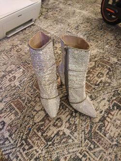 Steve Madden Winona Rhinestone size 6M Stilletto Boots