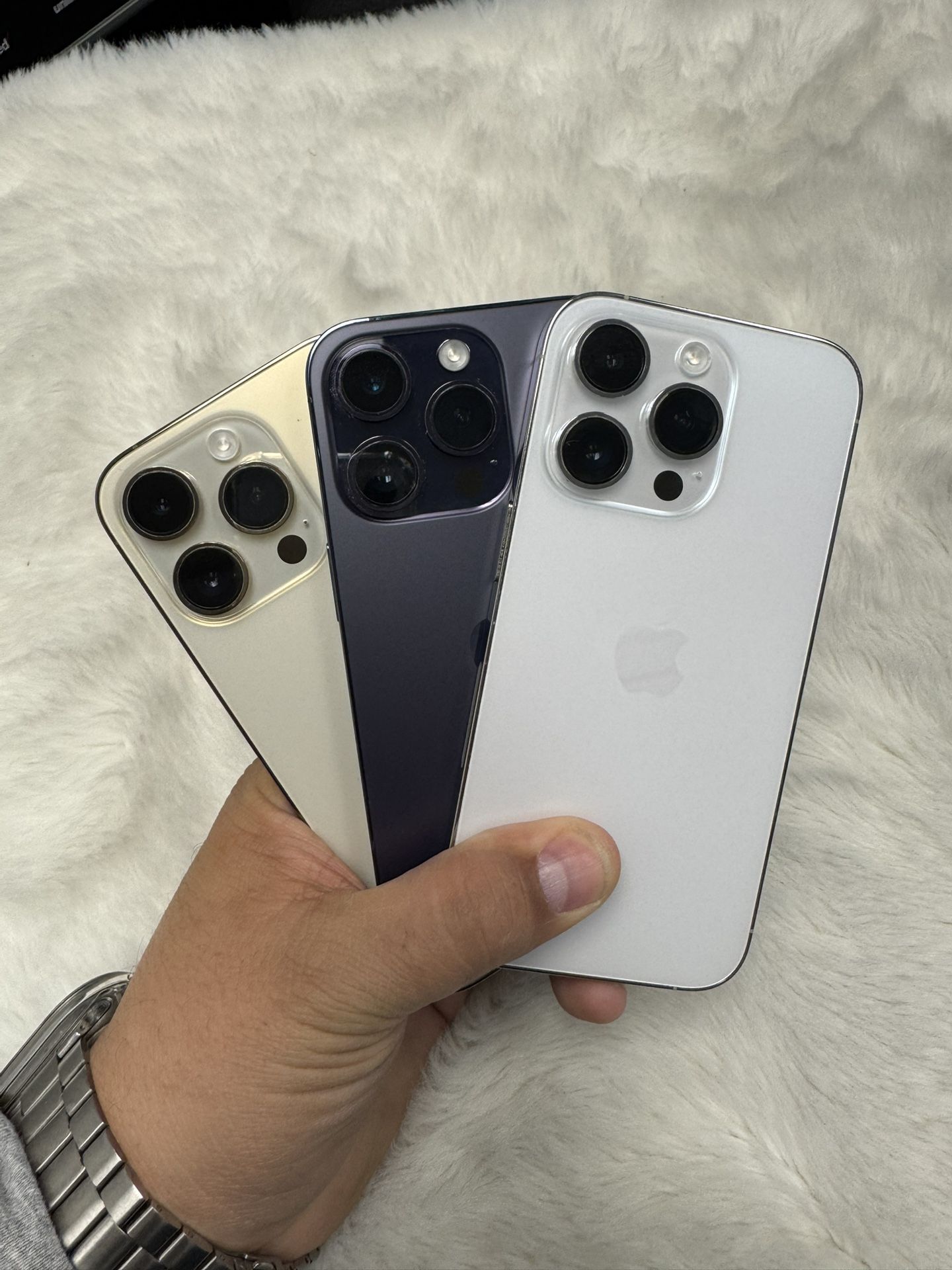 Apple iPhone 14 Pro 128GB Unlocked $550