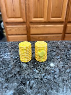 Mini Corn Salt and Pepper Shakers.  Size approximately 11/2 inches tall.  Brand new with stickers.