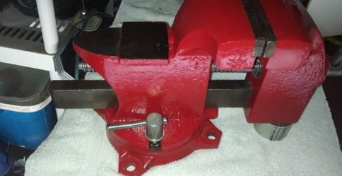 6" Wenlic Swivel Vise W Anvil & Pipe Jaws
