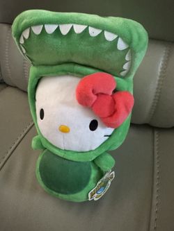 Hello kitty Universal Studios Plush