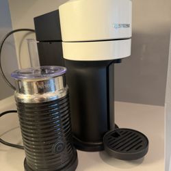 Nespresso Vertuo Next + Aeroccino Milk Frother Bundle - Excellent Condition