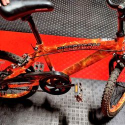 18" Firestorm Boys Bike 
