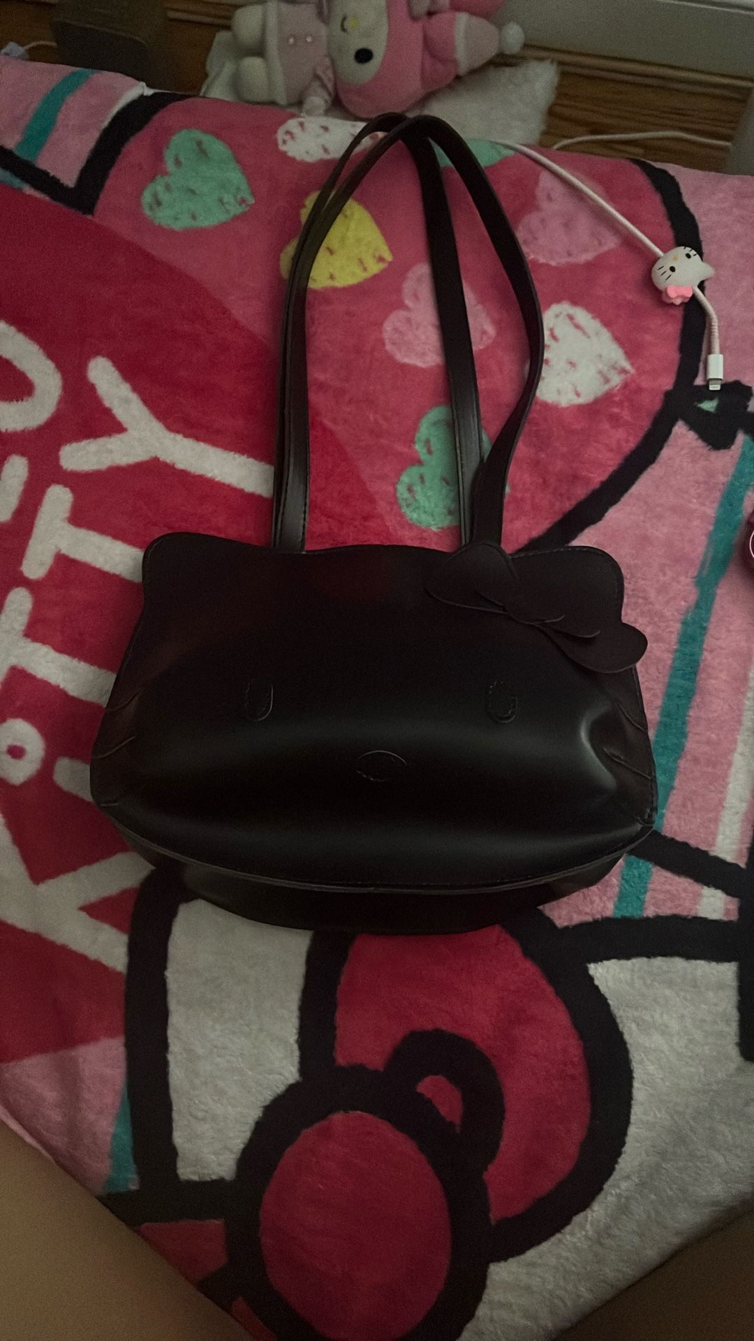 🖤🎀 Black Hello Kitty Purse – Chic Meets Cute with Everyday Function ✨🐱