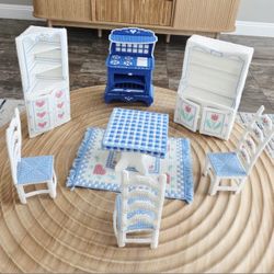 Vintage Plastic Canvas Barbie Furniture 