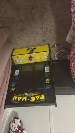 PAC-MAN gaming machine