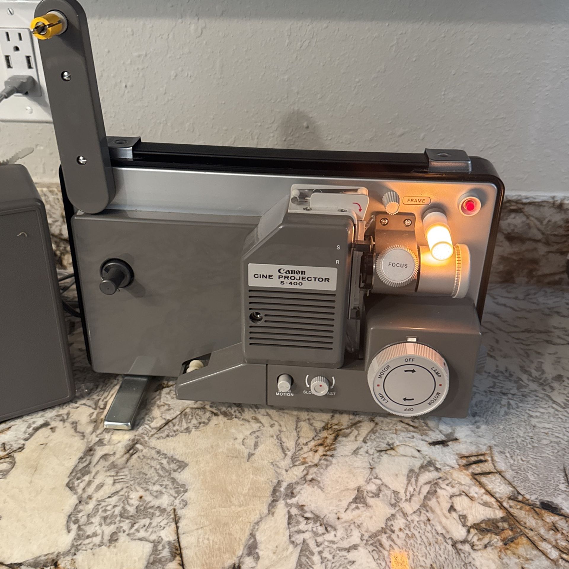 Canon Cine Projector S-400