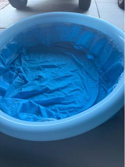 Inflatable pool
