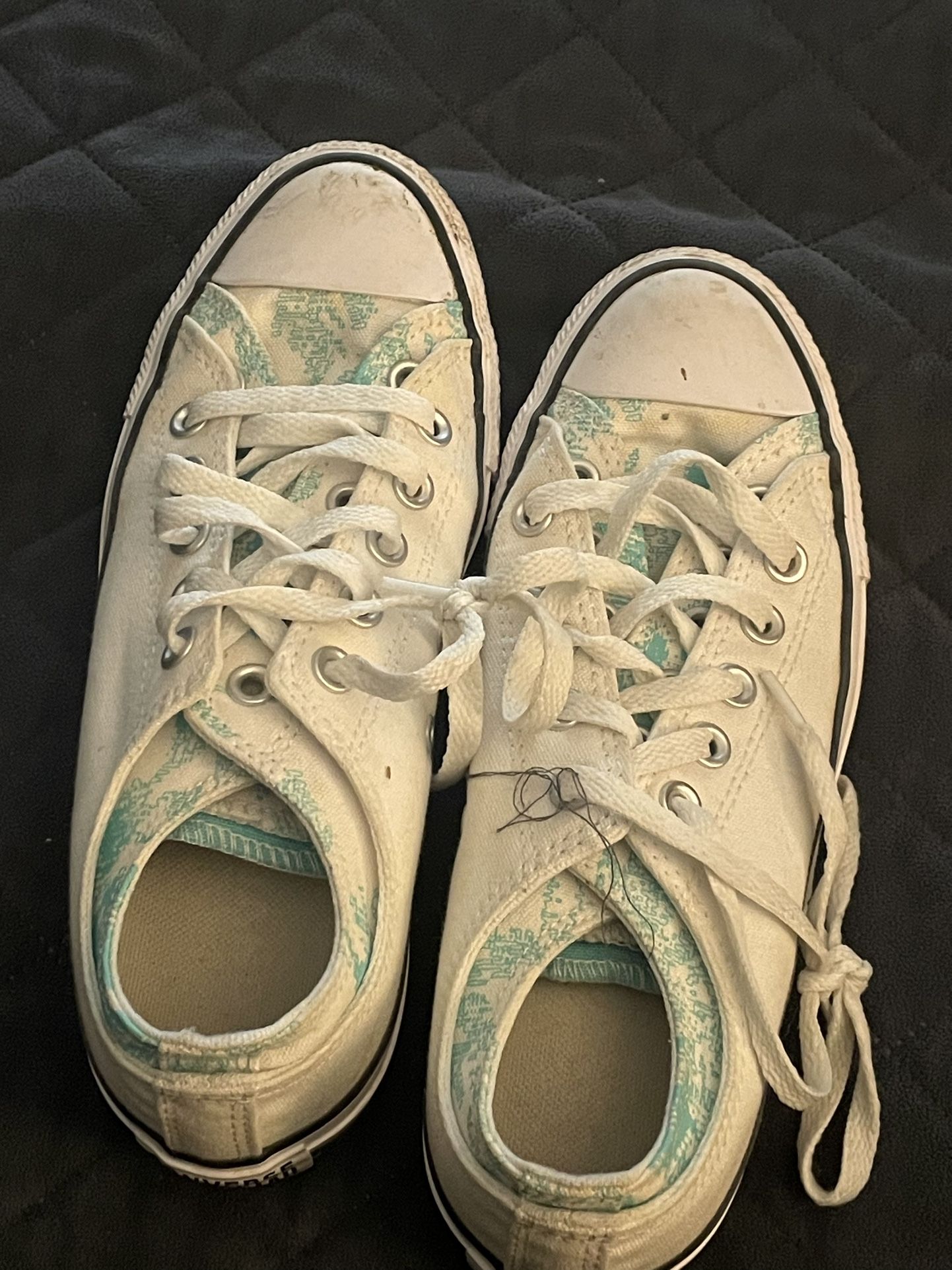 New Women’s Converse