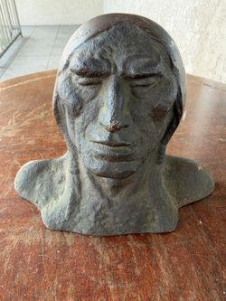 Bronze Style Abstract Face Bust Sculpture – Unique Art Decor