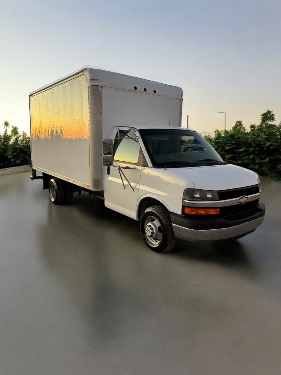 2005 Chevy Cutaway 3500 HD