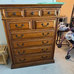 Dresser chest