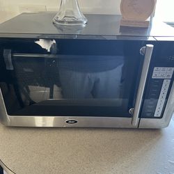 Oster  Microwave 