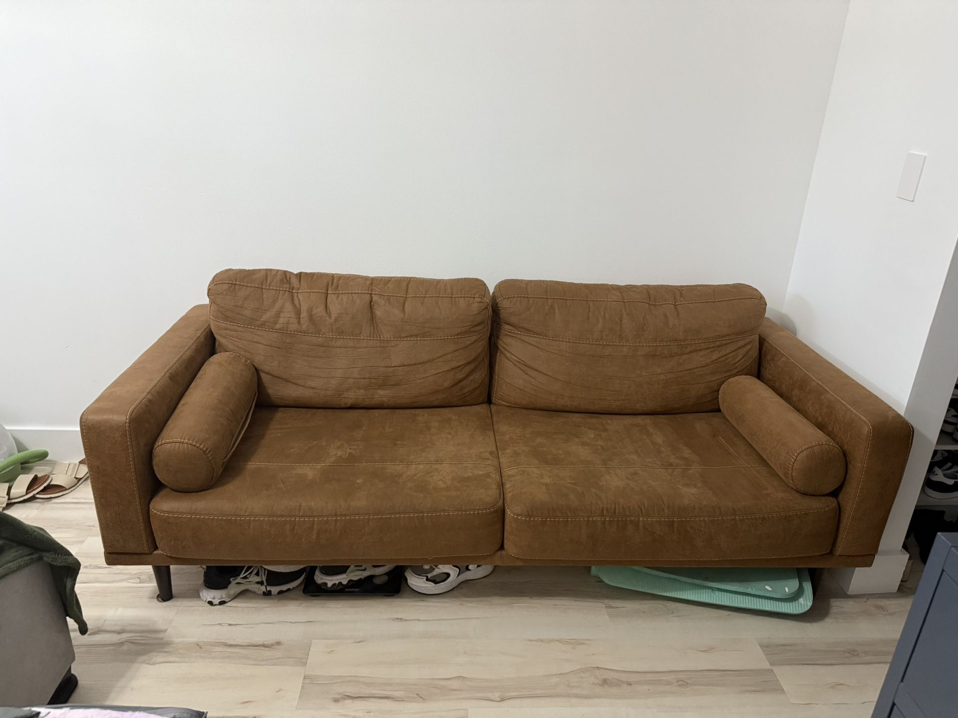 FREE LEATHER SOFA PICKUP ASAP
