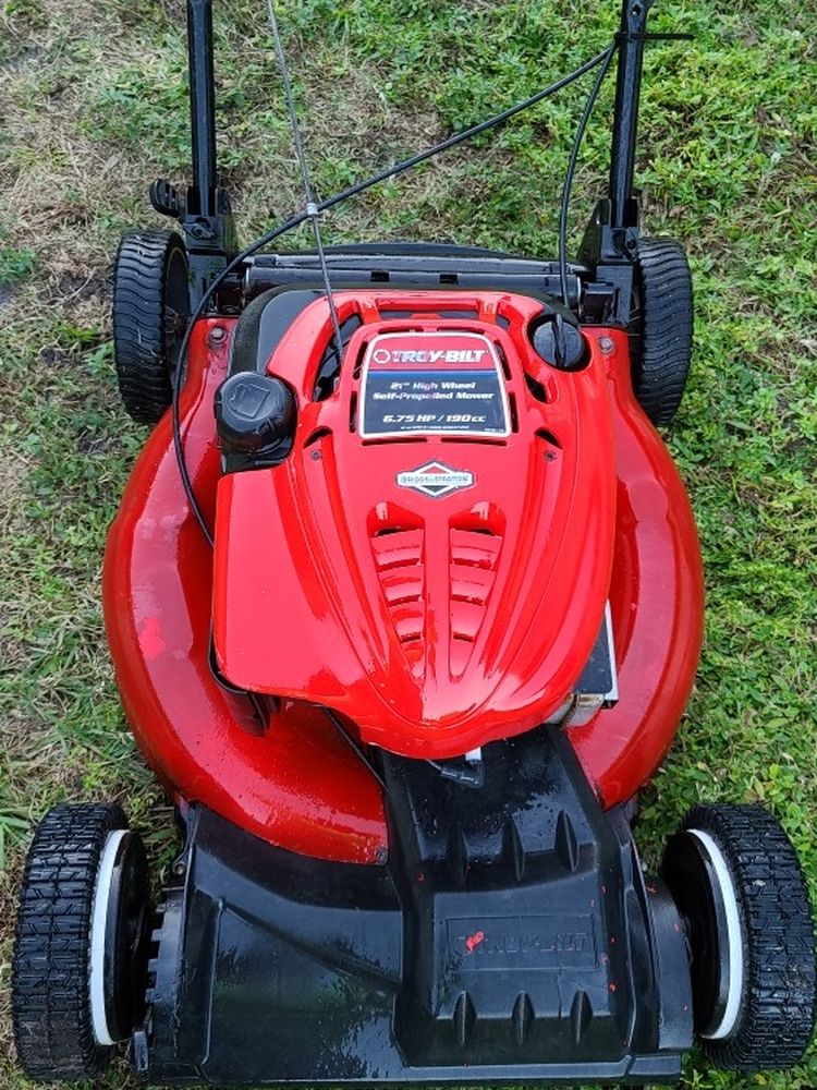 Troy Bilt Self Propelled Lawn Mower.