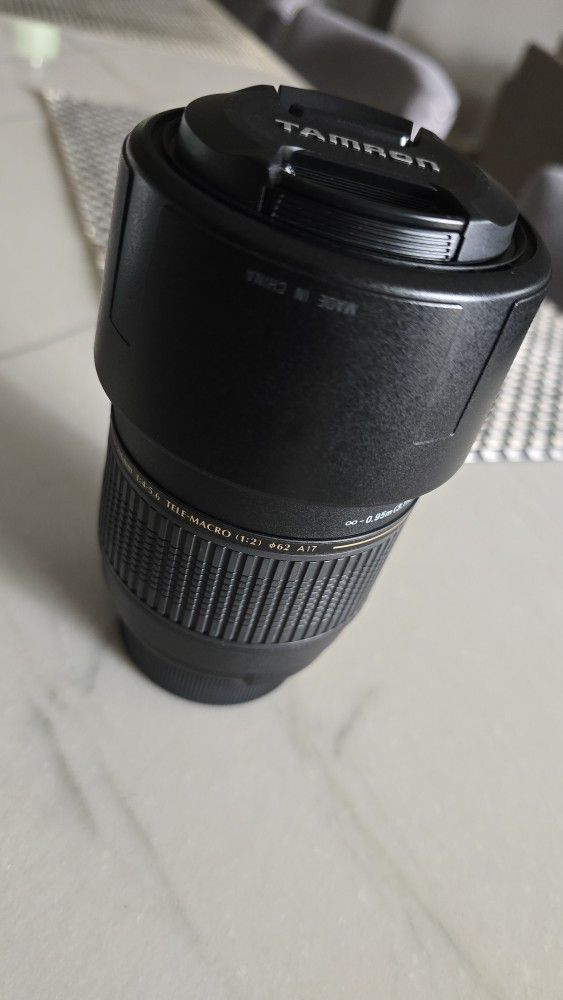 Tamron AF 70-300 1:4-5.6 Lense For NIKON