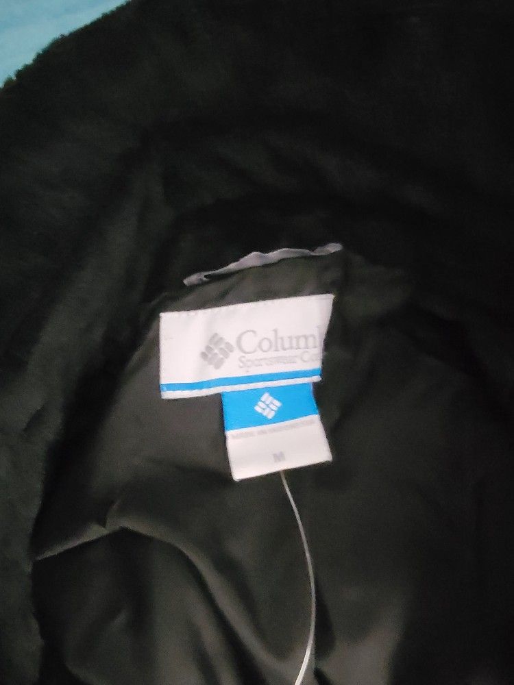 Brand New Columbia Ladies Jacket Size Medium Black