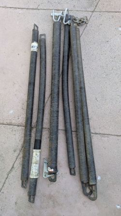 Garage door extension springs