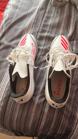 F50 Messi Soccer Cleats Size 6
