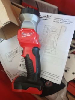 Milwaukee 18v flashlight
