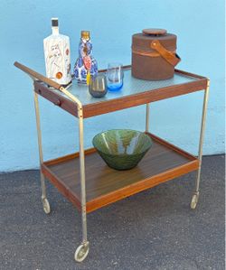 Vintage Salton Hotray serving cart/bar cart