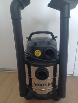 HUSKY 4 Gallon Stainless Steel Wet/Dry VACUUM