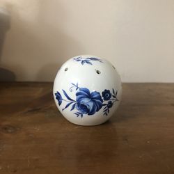 Vintage England Bone China Potpourri Ball