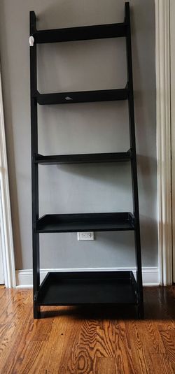 Heavy solid wood 5 shelves black