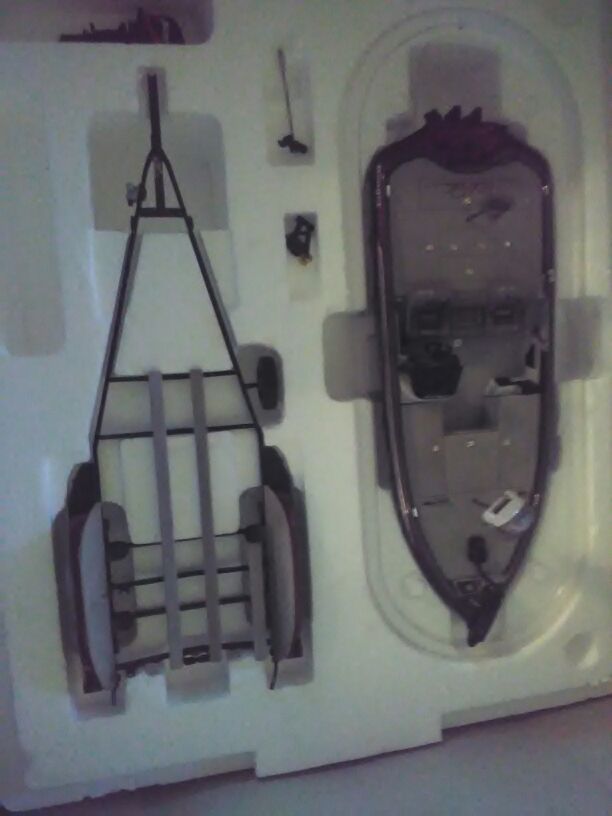 Castaway diecast cheap bass boats