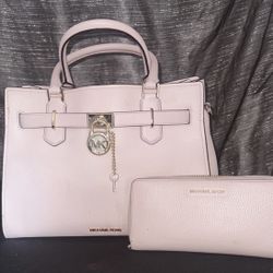 Mk Purse And Wallet 