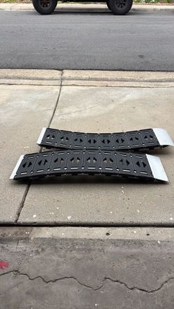 Curved truck loading ramps.
