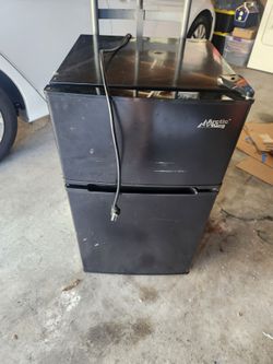 Artic King Mini Fridge with Freezer