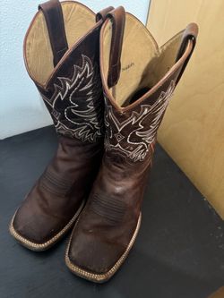 Cody James 9.5 size boots