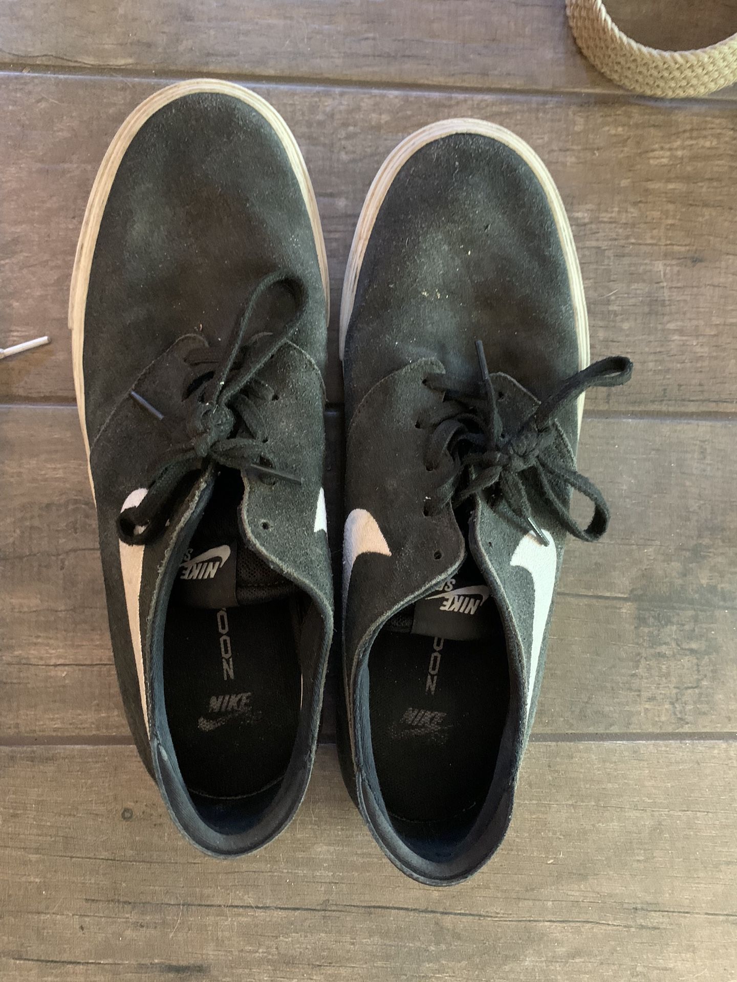 Nike Men’s Sneakers
